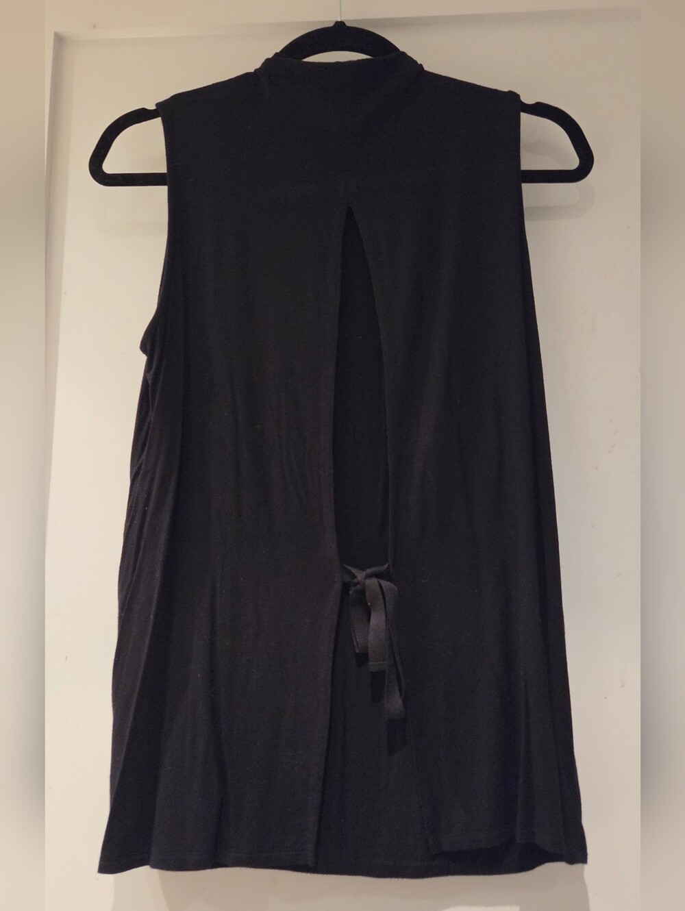 Talula  Open back tie Black  Top